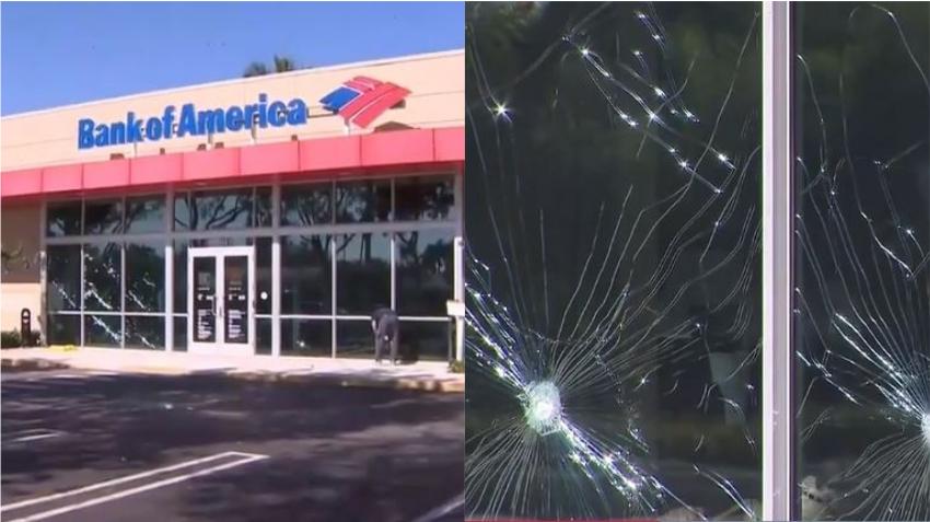 Un cliente furioso tira computadoras y rompe un cristal en Bank of America en Miami
