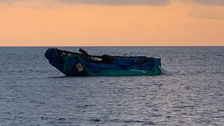 Grupo de balseros desaparecidos entre ellos un cubano después de naufragar la lancha en que viajaban en las costas de México