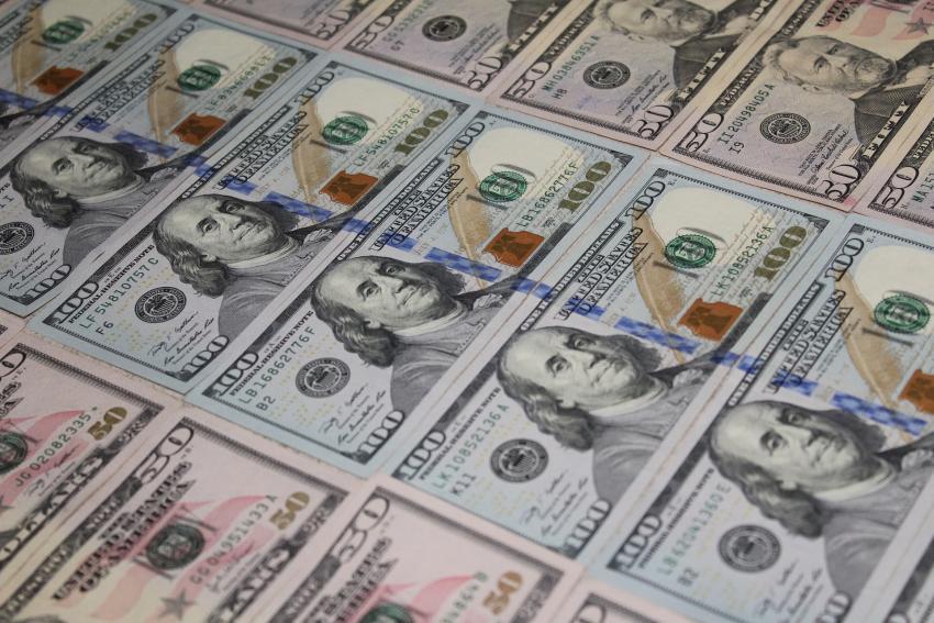 Nueva Jersey comienza entregar cheques de $500 dólares a cientos de miles de familias