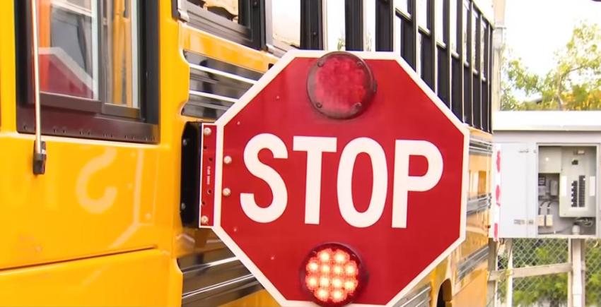 Votan a favor de que las escuelas en Miami Dade comiencen después de las 8 de la mañana 2