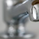 Aprueban proyecto de ley en Florida para eliminar el fluoruro del agua potable en el estado agua miami