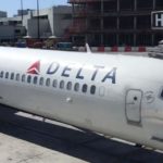 Evacúan avión de Delta en el Aeropuerto Internacional de Miami tras reporte de olor a humo delta-air-lines-miami