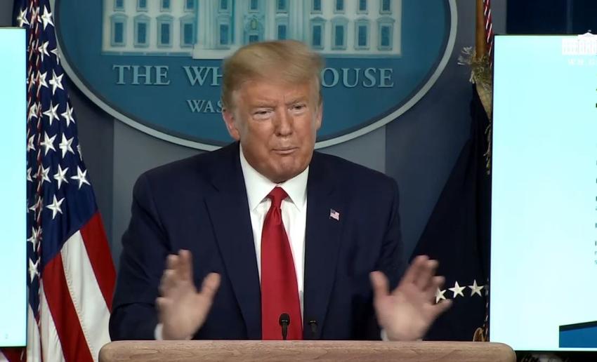 Presidente Trump llama a los estadounidenses a prepararse para unas "muy dolorosas dos semanas"