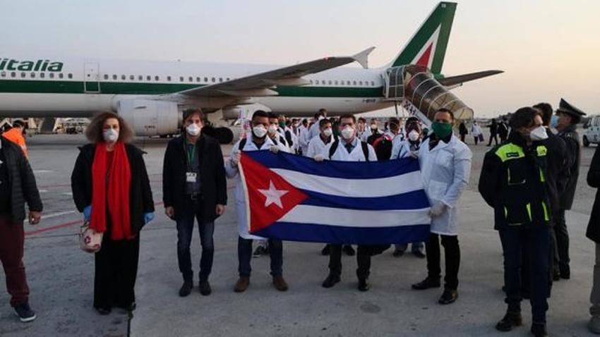 Llegan médicos cubanos a Lombardía, la región más afectada por el Covid-19 en Italia