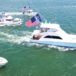 Autoridades de Miami-Dade advierten a navegantes por el 4 de Julio: la prevención puede salvar vidas trump-botes-miami