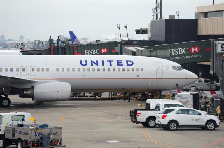 Aerolínea United Airlines busca reanudar sus vuelos a Cuba Aerolínea United Airlines busca reanudar sus vuelos a Cuba