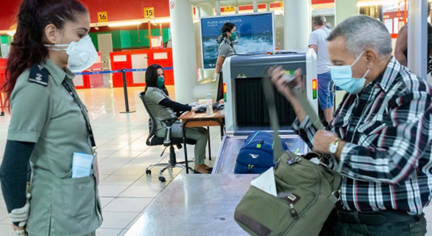 Aduana de Cuba anuncia que devolverá cobros que realizó de manera indebida