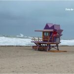 Alertan sobre malas condiciones del mar en el Sur de la Florida con olas y corriente de resacas miami beach tormenta