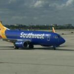 Avión de la aerolínea Southwest provoca pánico entre vecinos al volar a menos de 500 pies sobre un vecindario en Oklahoma City southwest