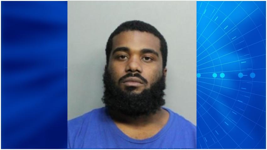 Hombre de Miami persigue y dispara múltiples veces a un presunto ladrón desarmado mientras este rogaba arrodillado por su vida