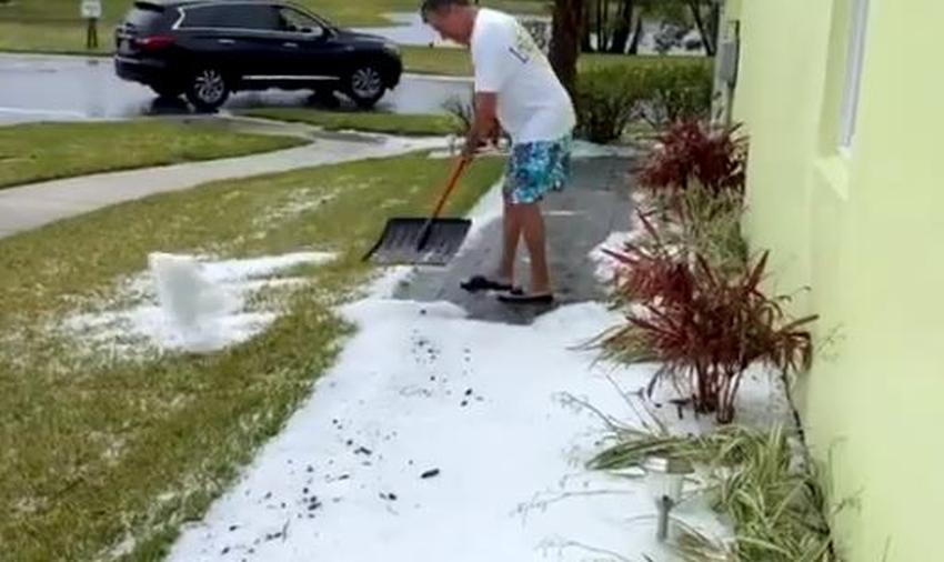 Tormenta del sábado se convierte en lluvia de granizos sorprendiendo a residentes en Daytona Beach