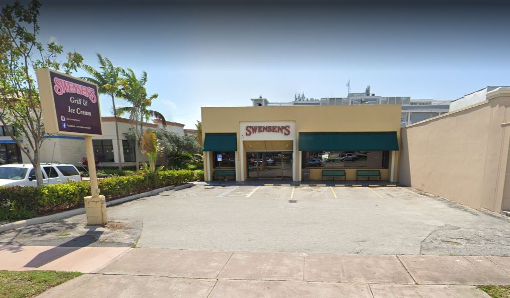 Conocido local de batidos y hamburguesas en Coral Gables cierra para siempre después de 44 años