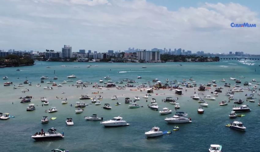 Residentes en Miami-Dade realizan petición para salvar el popular banco de arena de Haulover