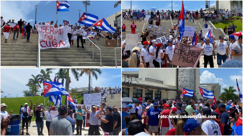 Éxito total manifestación con carteles de ¡Abajo la dictadura! y "Patria y vida", durante el juego de pelota entre Cuba y Venezuela en Florida