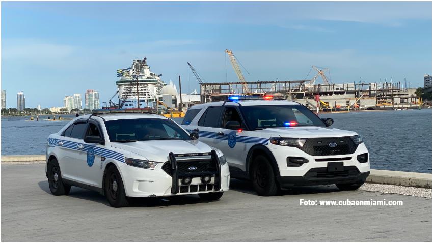 Arrestan a dos cubanos en Miami acusados de robar más de 500 teléfonos celulares