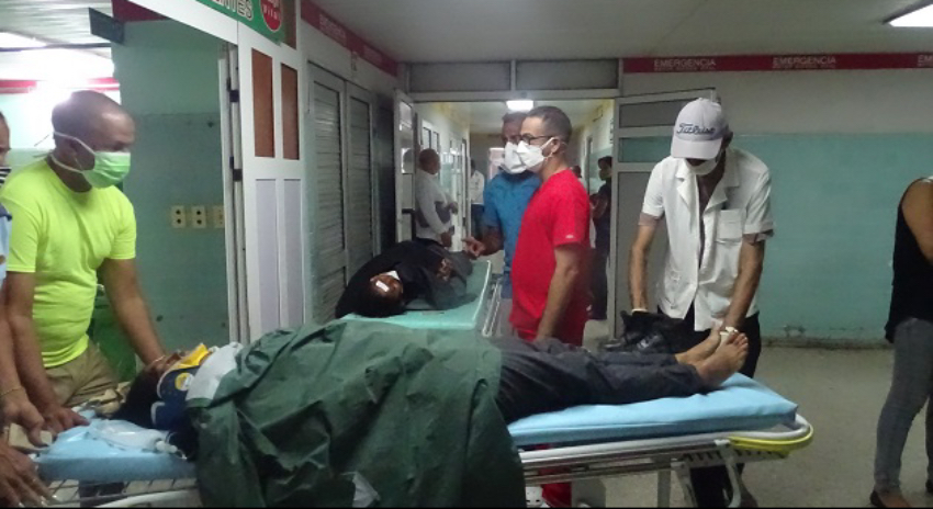 Una persona muerta y 25 lesionados en un accidente masivo en la periferia de la ciudad de Cienfuegos