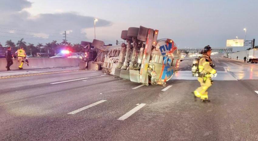 Camión de combustible se vuelca en Turnpike cerca de Bird Road; todos los carriles cerrados al tráfico