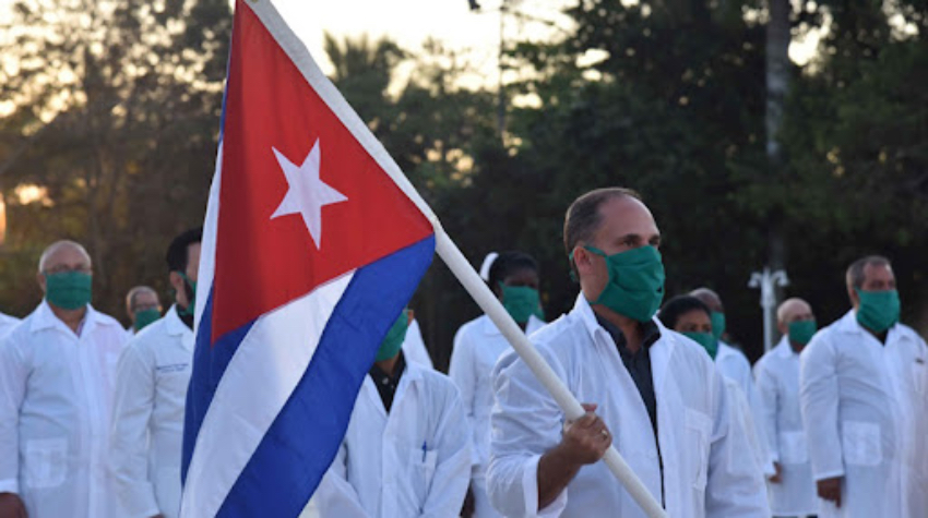El régimen envía médicos a Ghana y a Haití, en medio de la crítica situación sanitaria que tiene Cuba