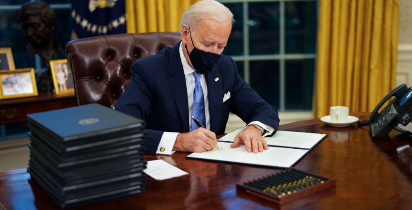 Biden extiende hasta 2022 el embargo contra el régimen de La Habana