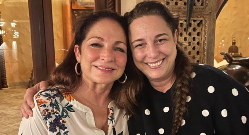 Tania Bruguera tuvo un encuentro con Gloria Estefan en Miami: "Todos somos uno, Patria y Vida"