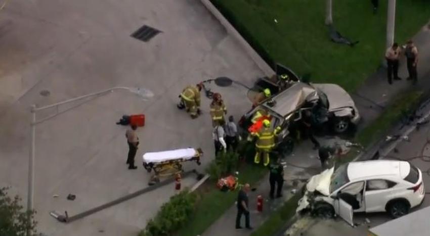 Conductor que huía de la policía en Miami Dade causa accidente donde mueren  dos personas