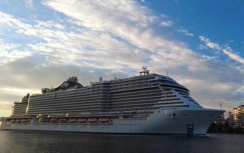 El nuevo y gigantesco crucero de 1000 millones de dólares de MSC llega
