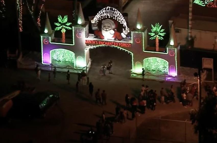 Parque Santa’s Enchanted Forest abre sus puertas este viernes en un nuevo lugar
