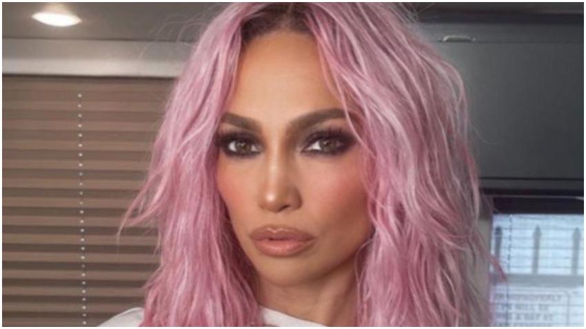 Jennifer López sorprende a sus seguidores con su cambio de look con el cabello rosa