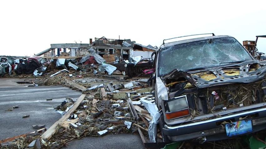 Al menos 70 muertos por tornados en varios estados de Estados Unidos