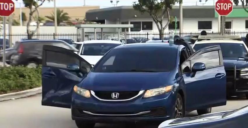 Mujer embarazada y su novio se enfrentan a una ola de balas en el Turnpike tras incidente de ira en la carretera