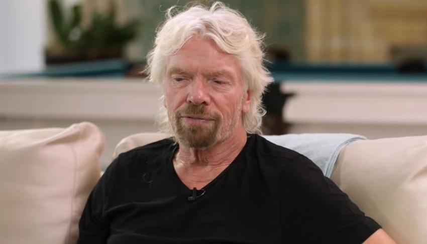 Miembro del Parlamento Europeo crítica al magnate multimillonario inglés Richard Branson por querer negociar con el régimen de Cuba