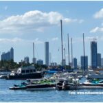 Miami Beach establece multas de $1,000 a quienes utilicen una rampa para atracar sus embarcaciones como parte de su ofensiva contra residentes que viven en botes parque-maurice-gibb