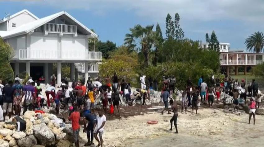 Llega barco con más de 100 inmigrantes a los Cayos de la Florida