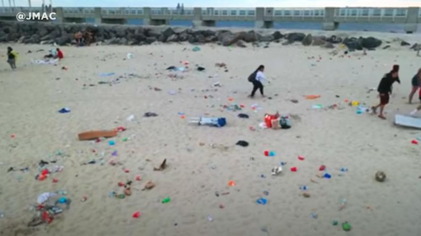 Jóvenes de fiesta dejan la playa de Miami Beach llena de basura
