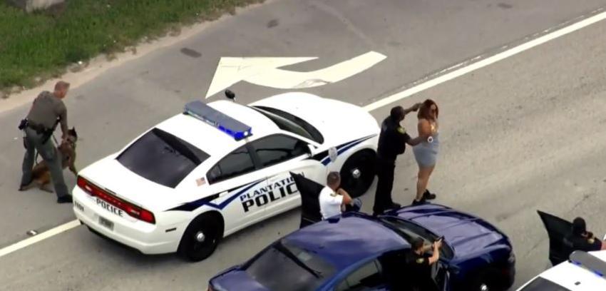 Tres personas arrestadas por robar teléfonos celulares en una tienda T-Mobile en el Sur de la Florida