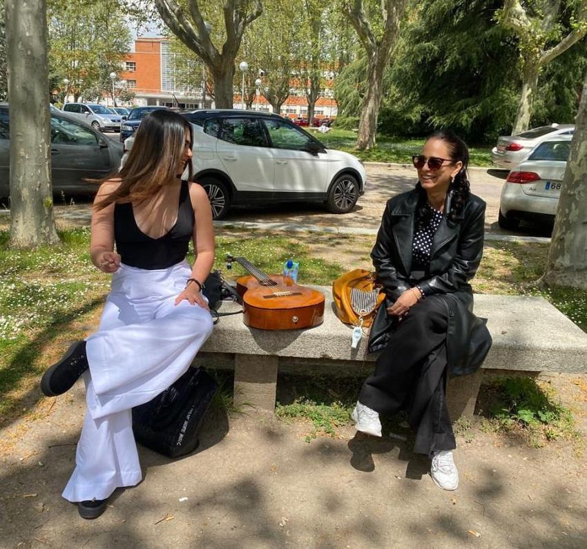Anuncia Jacqueline Arenal recital de poesía junto a su hija Camila en Madrid