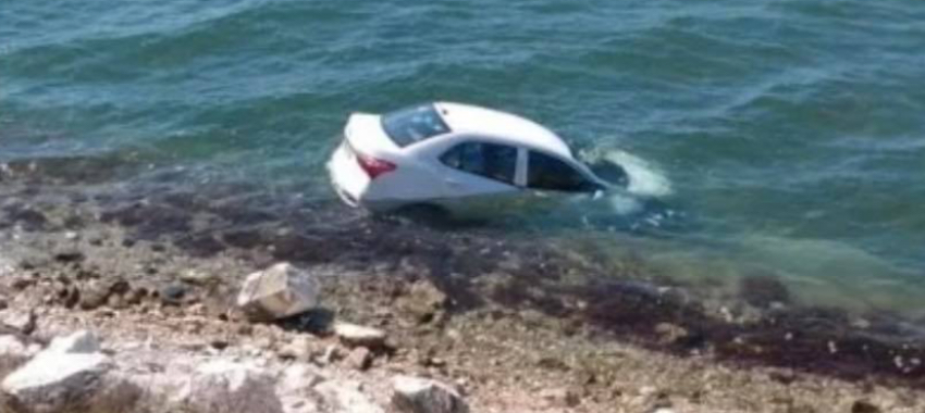 Cae en el mar automóvil de turismo en Cayo Santa María, Villa Clara, luego de que el chófer perdiera el control del vehículo