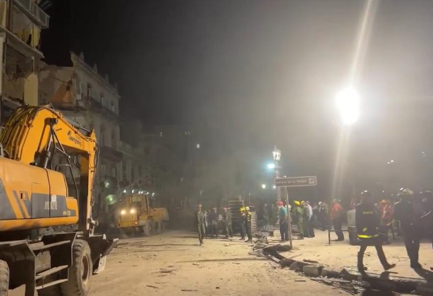Rescatistas encuentran personas vivas atrapadas en el sótano del hotel Saratoga