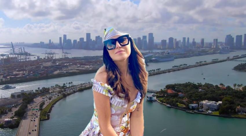 Actriz y presentadora cubana Aly Sánchez se compra una casa en Miami