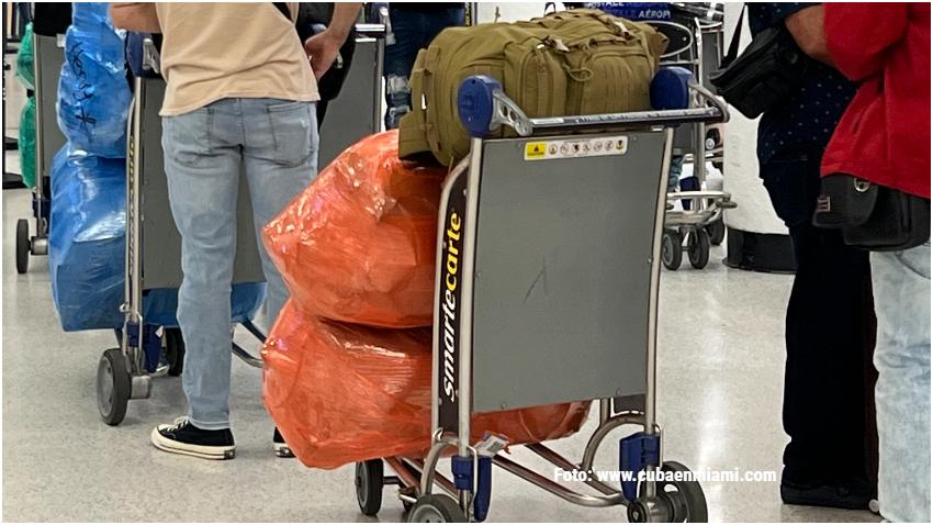Cubana denuncia que vuelo chárter de Miami a la provincia Santa Clara los dejó varado por más de 12 horas en el aeropuerto