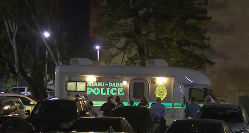 Fuerte presencia policial en el suroeste de Miami por un tiroteo