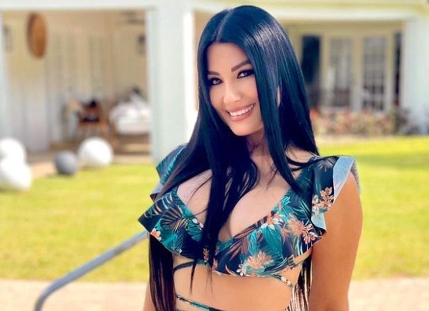 La actriz cubana Heydy González, muestra su espectacular figura posando en bikini en las playas de Miami