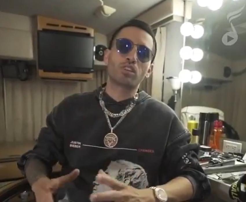 Reguetonero cubano Lenier Mesa galardonado con un Disco de Oro por su sencillo “La bendición”