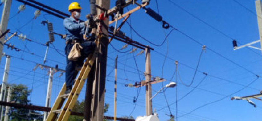 Apagones durante todo el día en Cuba este lunes, según pronóstico de la estatal Unión Eléctrica