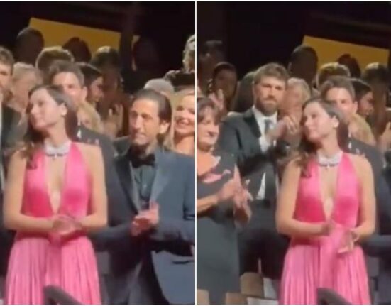 La película “Blonde” es ovacionada durante 14 minutos tras su proyección en el Festival de Venecia, la protagonista la actriz cubana Ana de Armas, llora emocionada