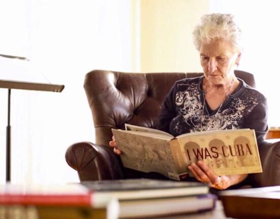 A sus 95 años nominada al Latin Grammy la cubana Ángela Álvarez como Mejor Nuevo Artista