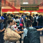 A partir del 1 de julio quienes viajen a Cuba deberรกn primero obtener la visa electrรณnica, segรบn las autoridades chequeo aeropuerto cubano
