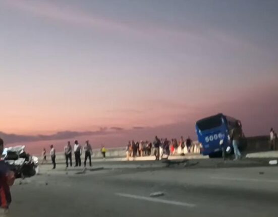 Muere una cubana en accidente de tránsito en el Malecón habanero