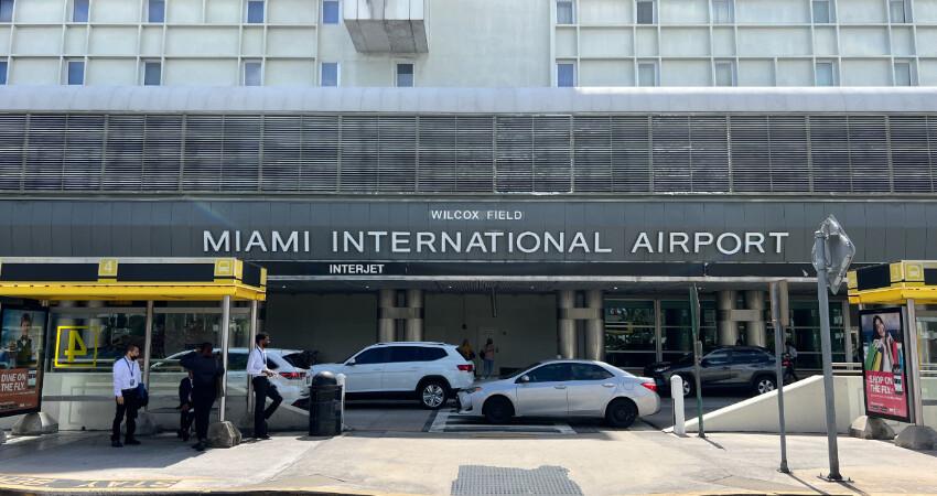 Detienen a sospechoso en Aeropuerto de Miami, luego de encontrar 130 libras de marihuana en equipaje aeropuertomiami (1)