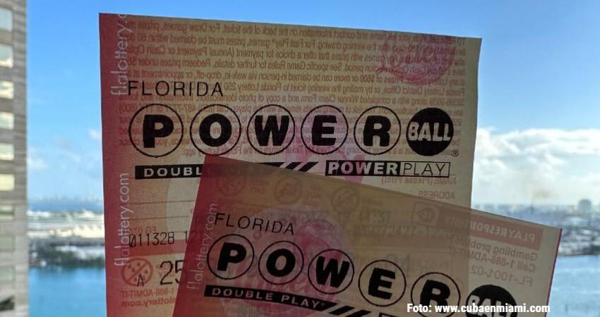 Afortunado gana $1 millón en el Powerball, luego de comprar el boleto en un pequeño negocio hispano Powerball